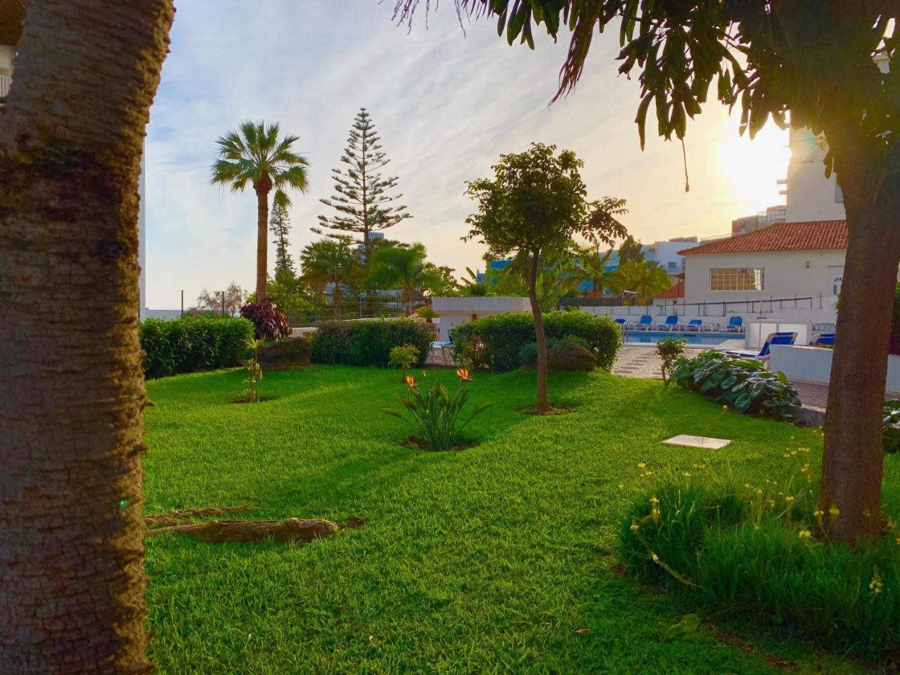 Black & White By Madeira Sun Travel فونشال المظهر الخارجي الصورة